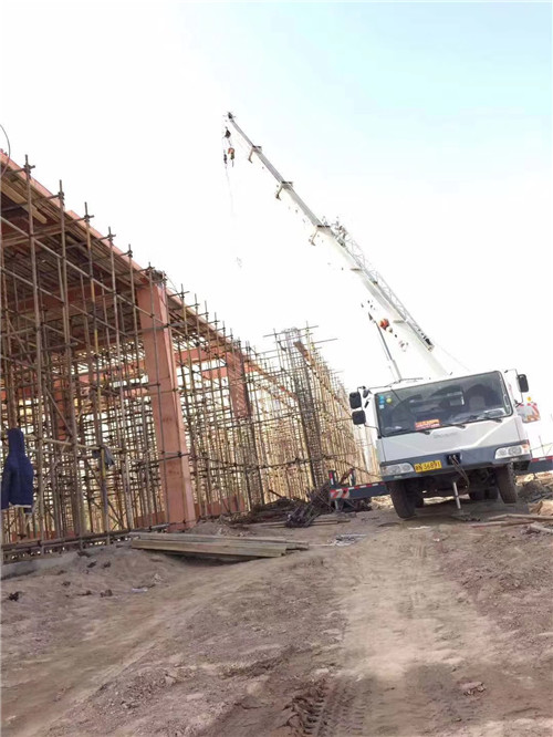 澄江市吊车作业的安全注意事项有哪些？