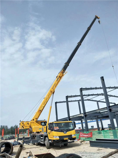 澄江市超高层建筑钢结构吊装案例